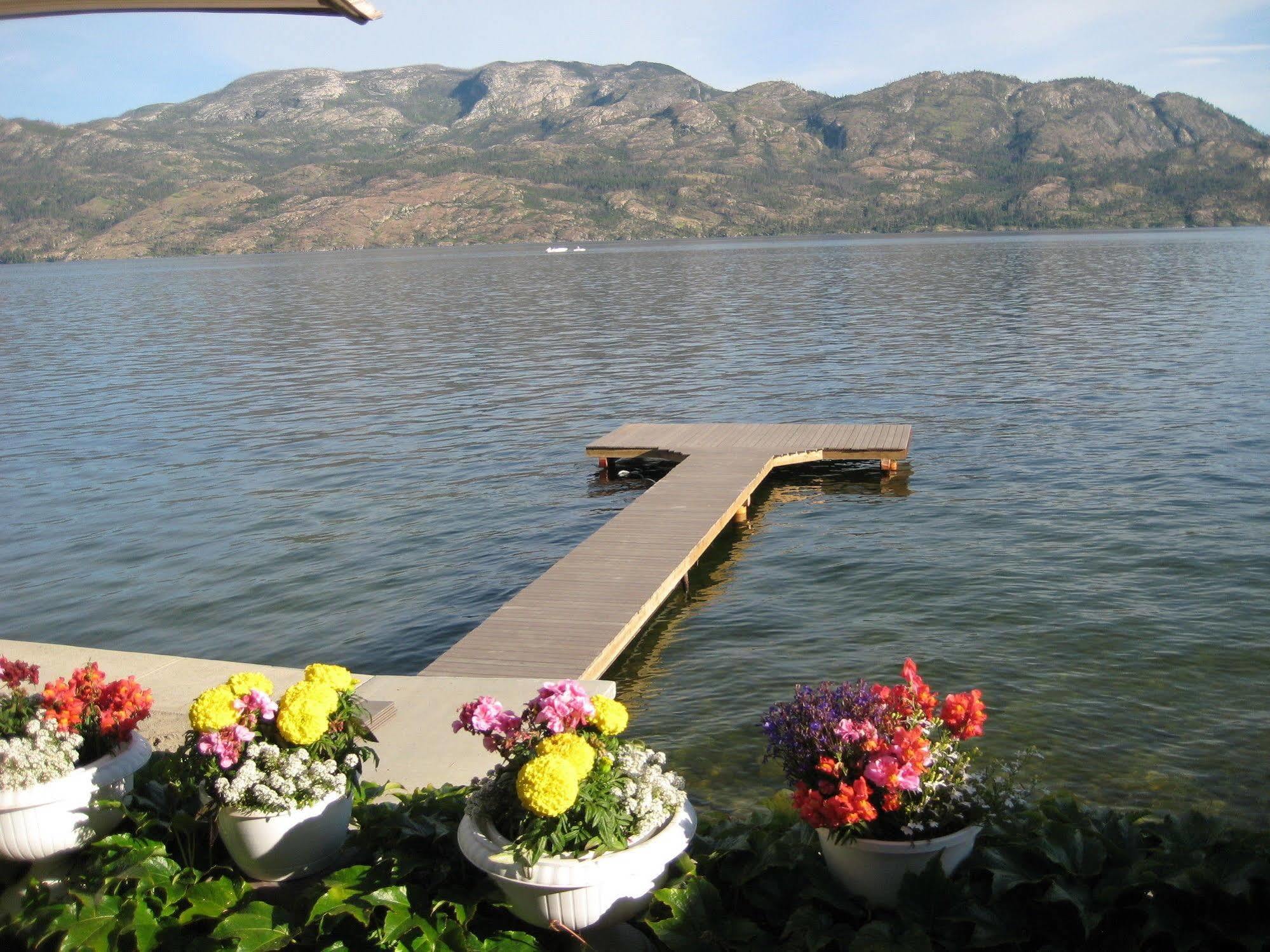 Seclusion Bay Resort West Kelowna Bagian luar foto