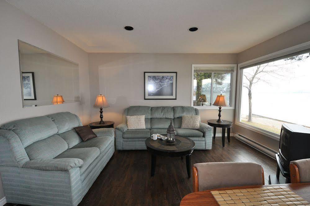 Seclusion Bay Resort West Kelowna Bagian luar foto