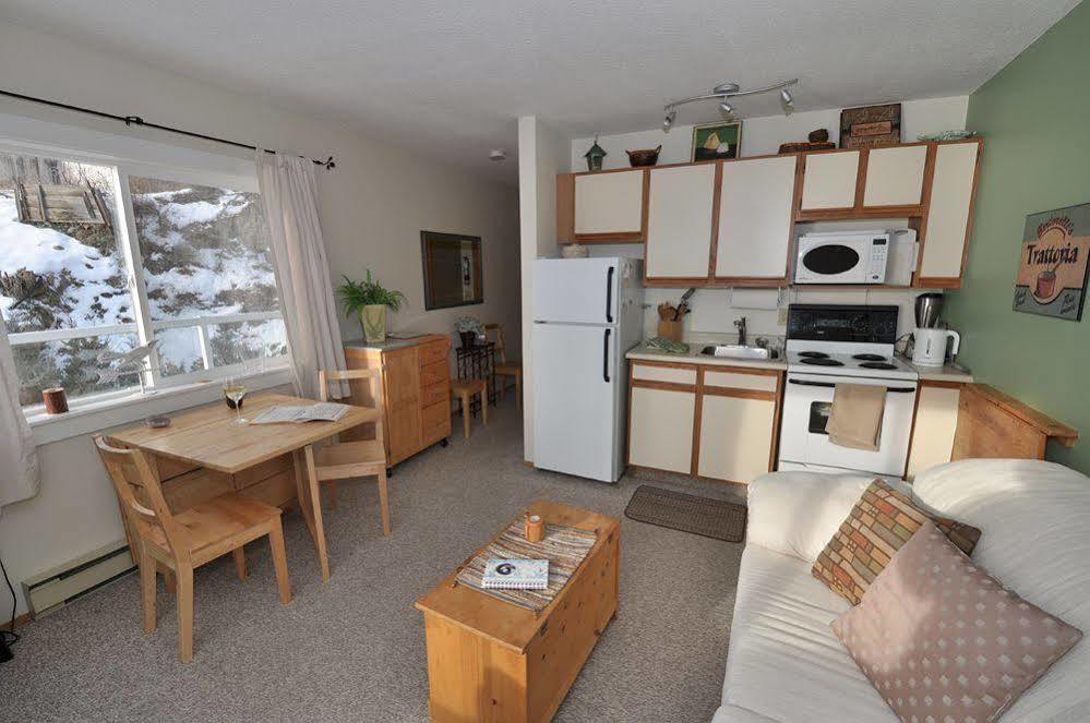 Seclusion Bay Resort West Kelowna Bagian luar foto